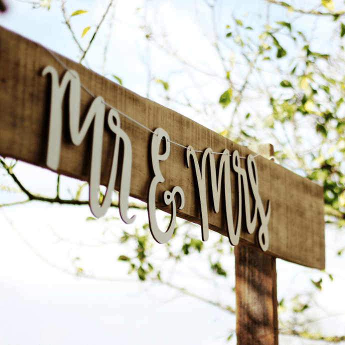 mr and mrs wood letter wedding sign for reception